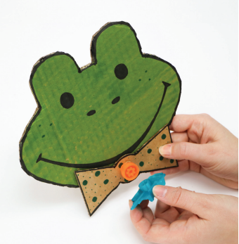 Cardboard frog head craft