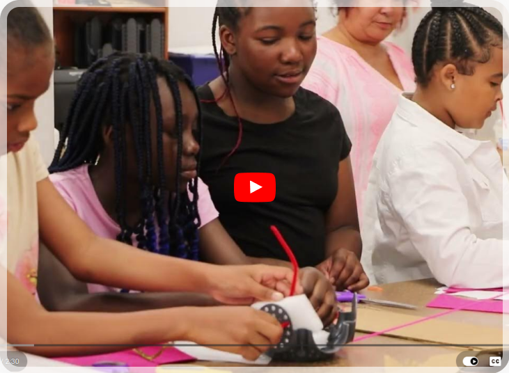 Students working on a DataSnap STEM project